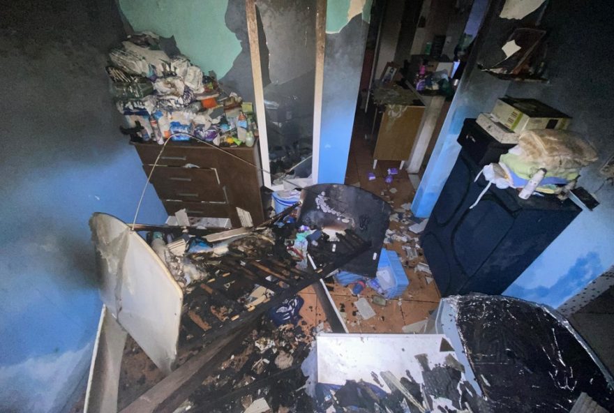 homem-e-preso-por-incendiar-casa-da-ex-com-coquetel-molotov