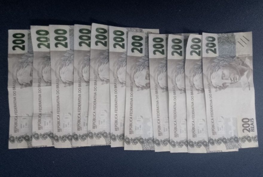homem-e-preso-por-pagar-compras-com-notas-falsas-em-itu3A-segunda-prisao-por-mesmo-crime