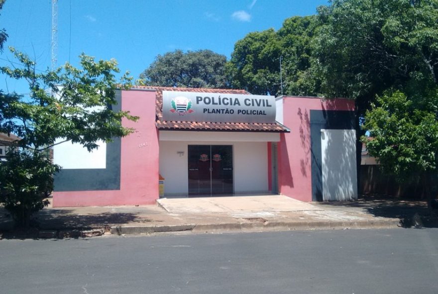 homem-e-preso-por-violencia-domestica-em-osvaldo-cruz-apos-ameacar-picotar-esposa-e-filhas-com-faca