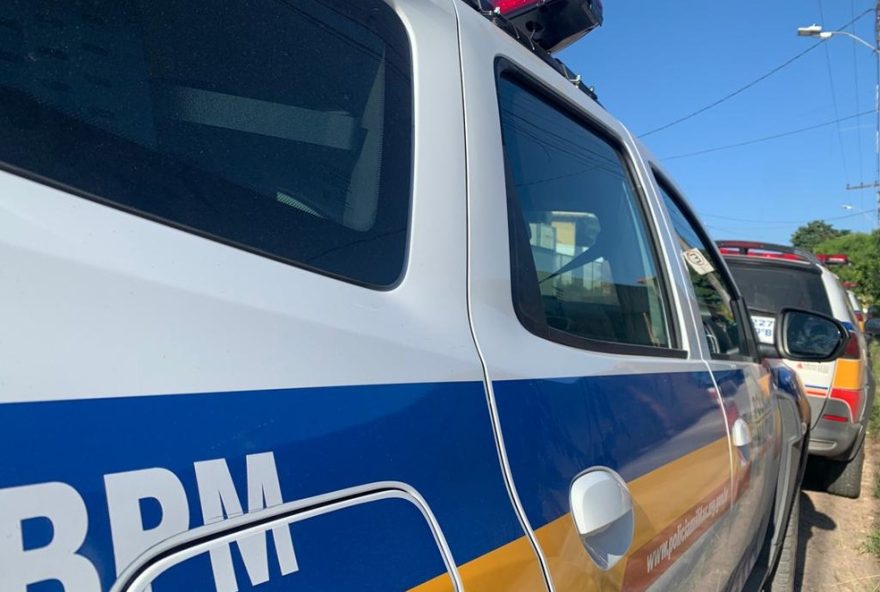 homem-enforca-companheira-ate-desmaiar-na-frente-das-filhas-em-mg3A-detalhes-chocantes-no-noroeste-de-minas-gerais