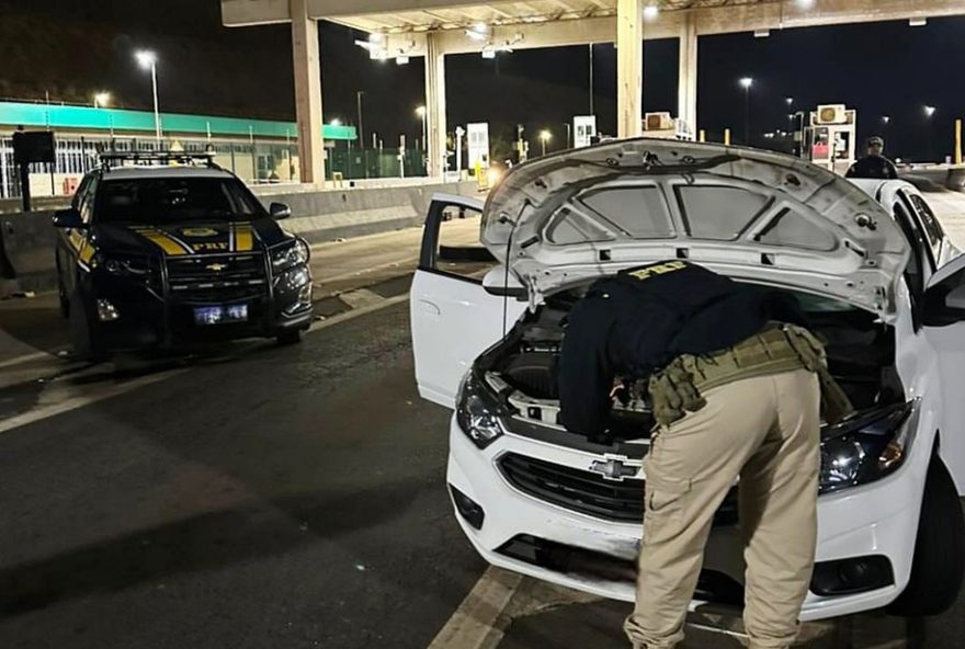 homem-foragido-com-ficha-criminal-extensa-e-preso-com-documento-falso-e-carro-clonado-na-fernao-dias-em-cambui2C-mg3A-detalhes-da-prisao-efetuada-pela-prf