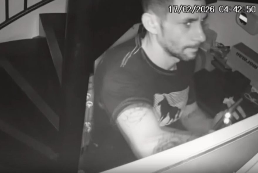 homem-furta-joalherias-e-abre-cofre-em-shopping-de-londrina2C-parana homem-furta-joalherias-e-abre-cofre-em-shopping-de-londrina2C-parana