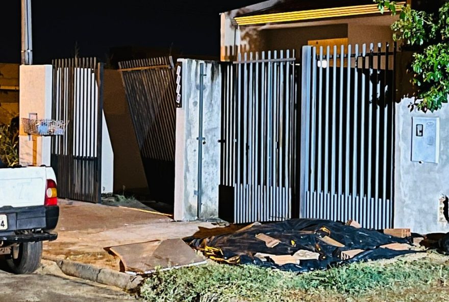 homem-morre-apos-invadir-casa-com-enxada-em-foz-do-iguacu3A-enteado-age-em-defesa-da-mae homem-morre-apos-invadir-casa-com-enxada-em-foz-do-iguacu3A-enteado-age-em-defesa-da-mae