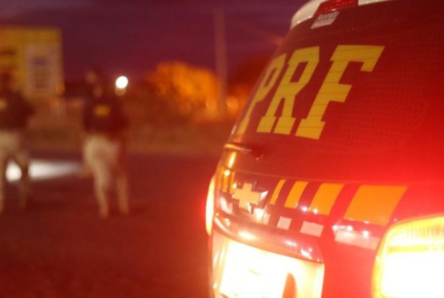 homem-morre-apos-ser-atropelado-em-trecho-urbano-sem-iluminacao-na-br-3762C-pr-prf-investiga-incidente homem-morre-apos-ser-atropelado-em-trecho-urbano-sem-iluminacao-na-br-3762C-pr-prf-investiga-incidente