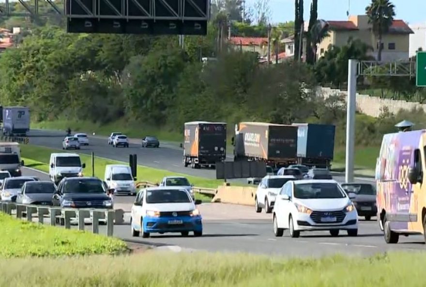 homem-morre-atropelado-por-2-carros-perto-de-passarela-na-rodovia-dom-pedro-i-em-campinas3A-alerta-sobre-seguranca-dos-pedestres homem-morre-atropelado-por-2-carros-perto-de-passarela-na-rodovia-dom-pedro-i-em-campinas3A-alerta-sobre-seguranca-dos-pedestres