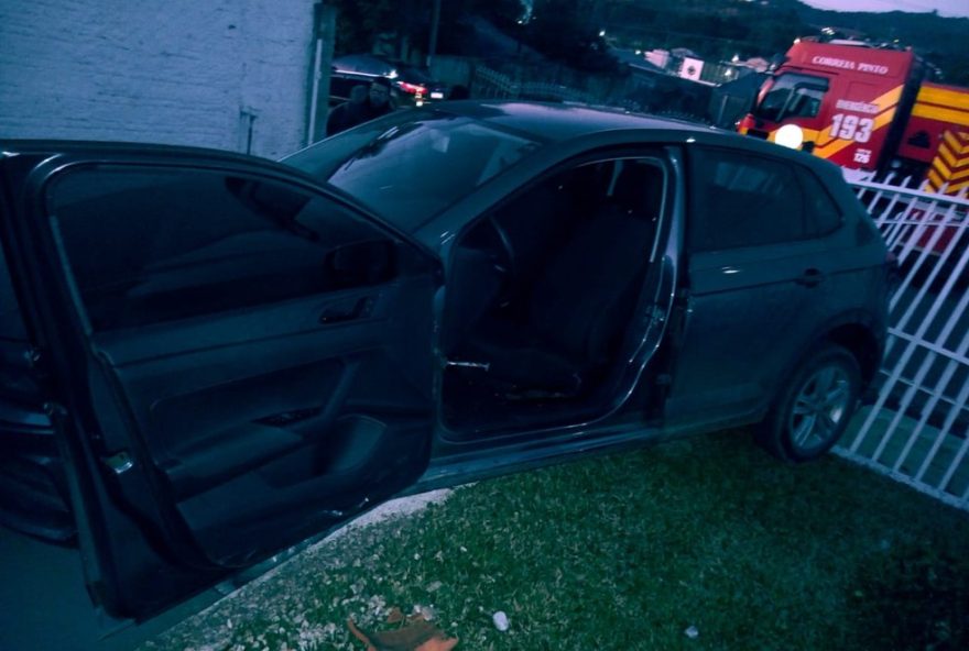 homem-morre-esmagado-por-carro-na-garagem-de-casa-em-santa-catarina3A-tragedia-alerta-para-precaucao-e-seguranca