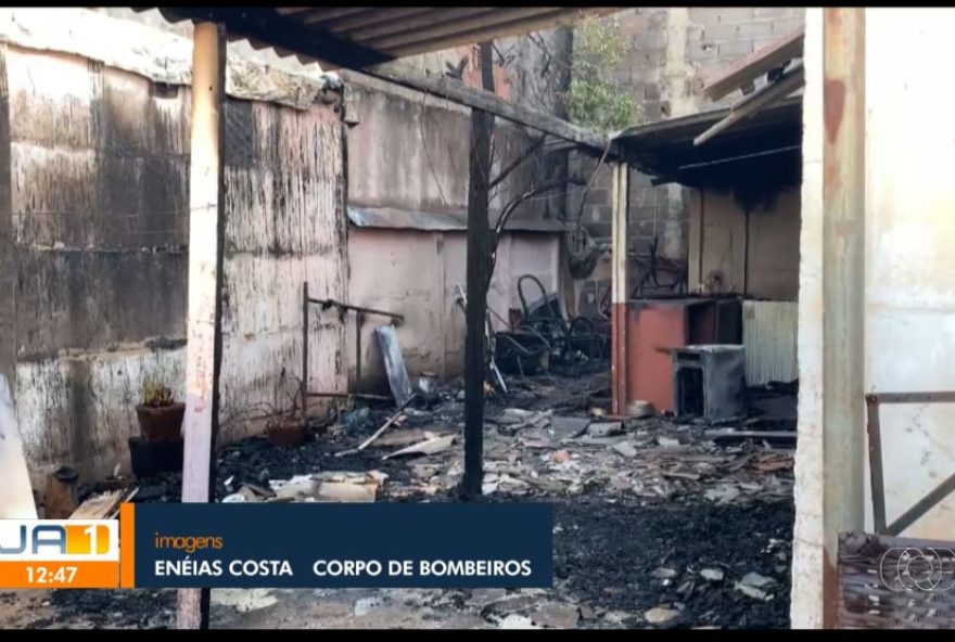 homem-nao-resiste-a-queimaduras-e-morre-apos-incendio-em-residencia-em-rio-verde