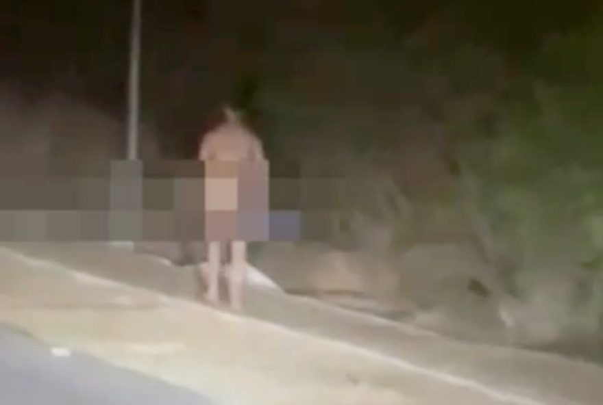 homem-nu-na-rodovia-de-fernando-de-noronha3A-policia-investiga-o-caso