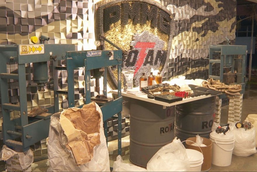 homem-preso-em-laboratorio-de-refinamento-de-droga-na-grande-bh homem-preso-em-laboratorio-de-refinamento-de-droga-na-grande-bh