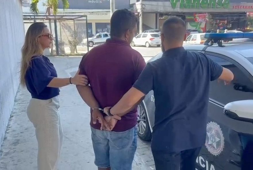 homem-que-se-passava-por-missionario-e-preso-por-abuso-contra-filha-em-sao-joao-de-meriti3A-policia-age-apos-denuncias-internacionais