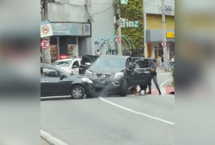 homem-suspeito-de-furtar-caminhonete-causa-acidentes-em-sorocaba-e-e-preso homem-suspeito-de-furtar-caminhonete-causa-acidentes-em-sorocaba-e-e-preso