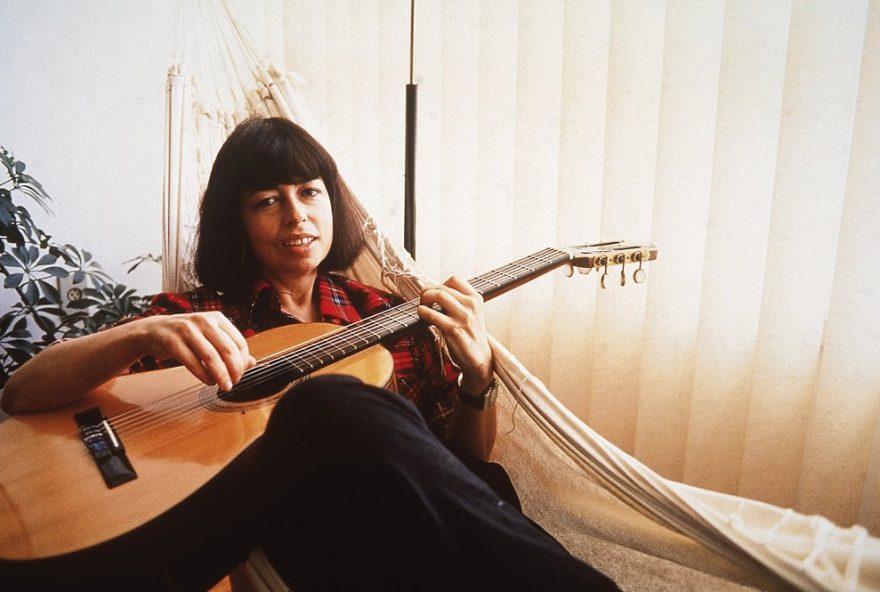 homenagem-a-nara-leao3A-album-postumo-22a-bossa-rara-de-nara22-com-gravacoes-ineditas