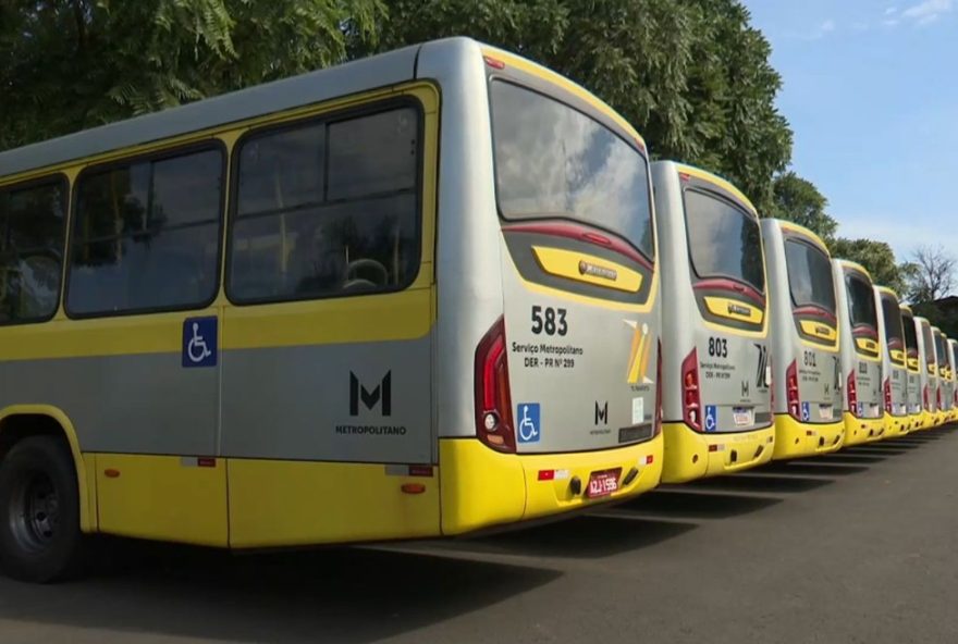 homens-furtam-modulos-de-21-onibus-em-londrina-e-policia-busca-suspeitos