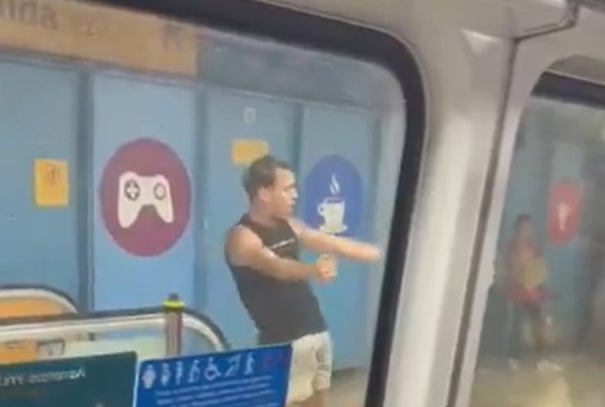 homens-sao-expulsos-do-vagao-feminino-do-metro-do-rio-em-polemica-viral homens-sao-expulsos-do-vagao-feminino-do-metro-do-rio-em-polemica-viral