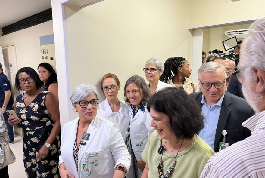 hospital-federal-de-bonsucesso-reabre-100-leitos-com-presenca-da-ministra-da-saude3A-ampliacao-da-capacidade-de-atendimento-e-melhorias-na-infraestrutura-na-zona-norte-do-rj