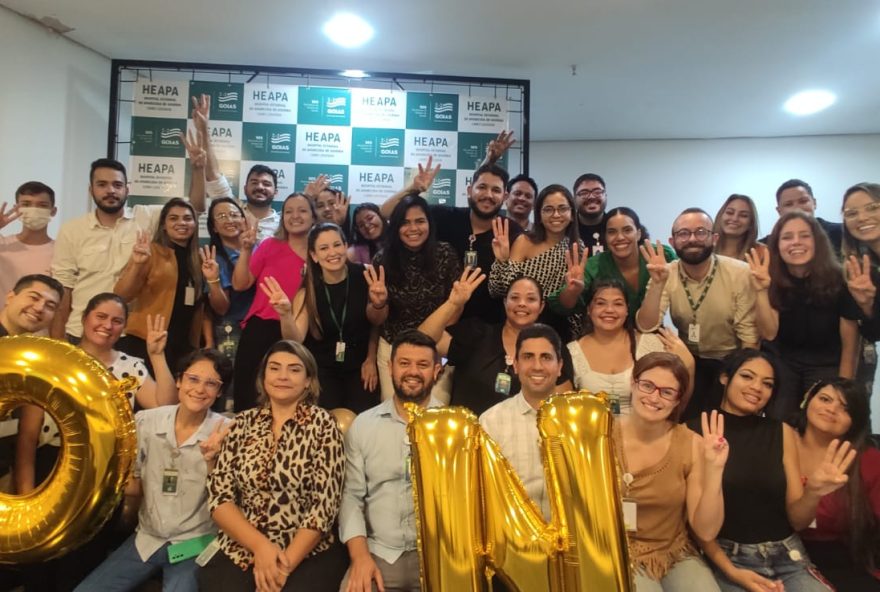 Equipe do Heapa celebra certificação de qualidade e segurança do paciente