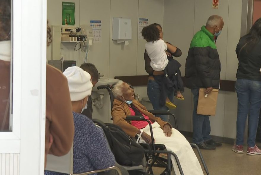 hospital-risoleta-neves2C-em-bh2C-atende-apenas-casos-graves-devido-a-superlotacao