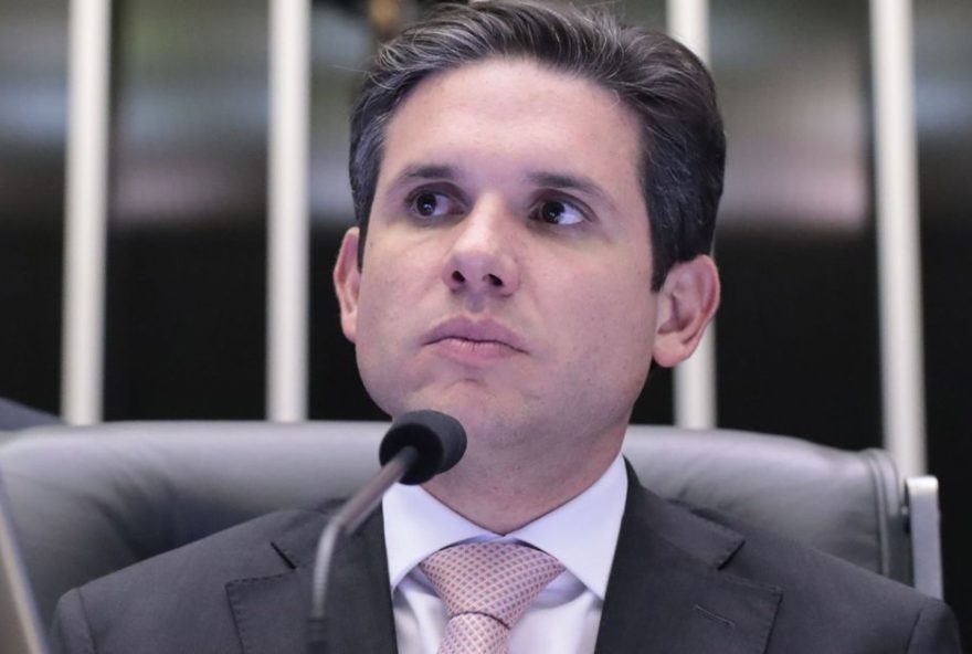 hugo-motta-a-cnn3A-projeto-do-marco-legal-da-seguranca-deve-ser-votado-nesta-terca-feira