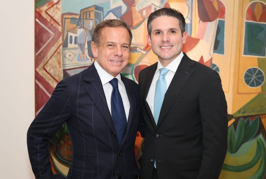 hugo-motta-comenta-derrubada-do-iof-no-congresso-em-jantar-com-politicos-em-sp3A-retrato-de-um-parlamento-aguerrido