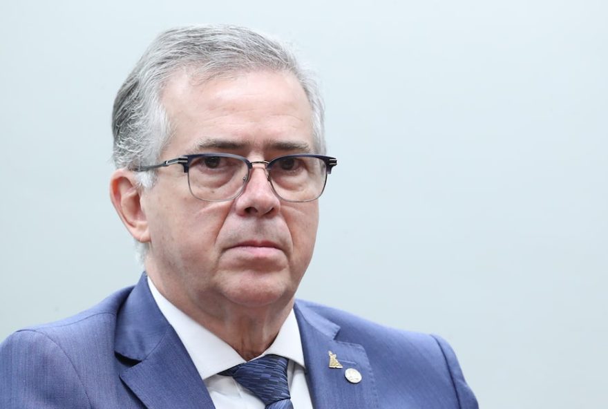 hugo-motta-defende-aprovacao-de-projeto-sobre-apps3A-melhor-a-gente-legislar-do-que-o-stf hugo-motta-defende-aprovacao-de-projeto-sobre-apps3A-melhor-a-gente-legislar-do-que-o-stf