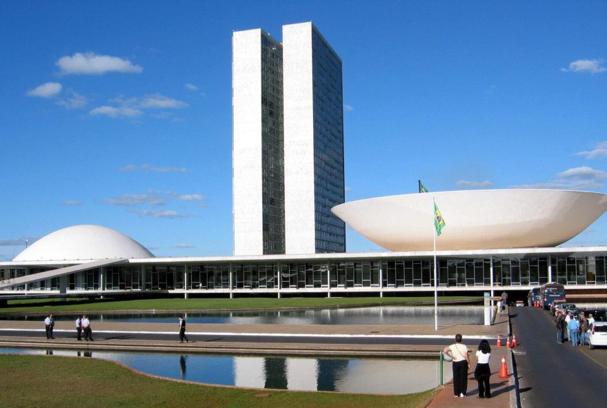 hugo-motta-defende-votacoes-semanais-sobre-seguranca-publica-na-camara