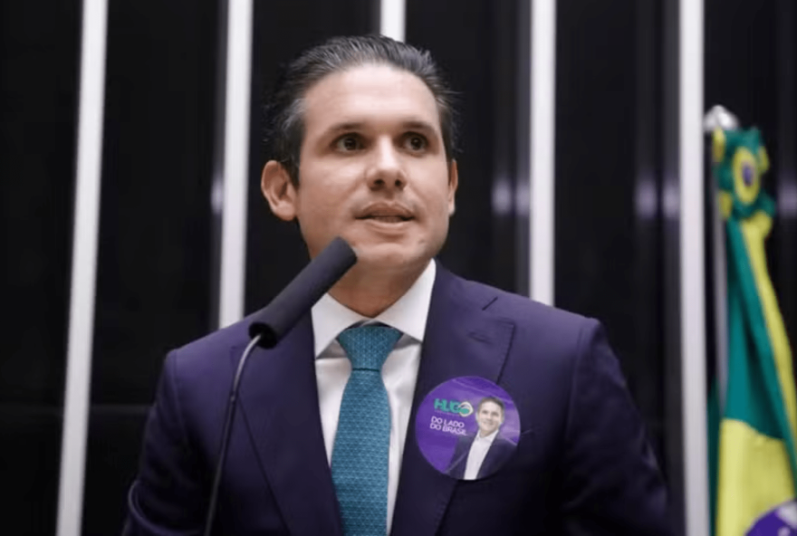 hugo-motta-e-lideres-ainda-negociam-acordo-sobre-votacao-do-ir
