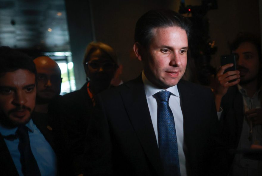 hugo-motta-enfrenta-semana-complicada-e-sob-pressao-apos-polemicas