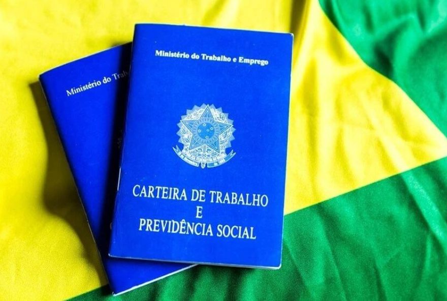 hugo-motta-envia-pec-pelo-fim-da-escala-6×1-para-a-ccj hugo-motta-envia-pec-pelo-fim-da-escala-6x1-para-a-ccj