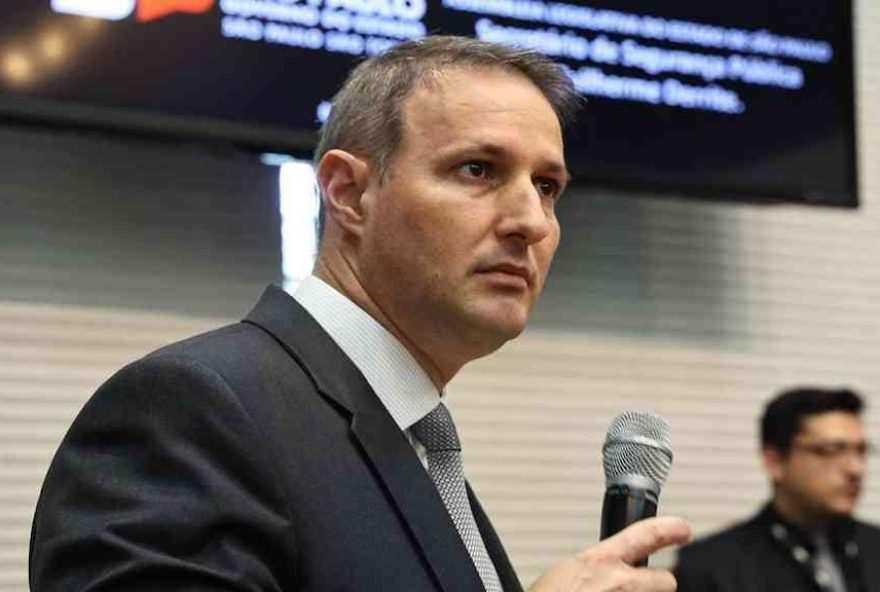 hugo-motta-indica-guilherme-derrite-para-relatar-pl-antifaccao-e-gera-polemica hugo-motta-indica-guilherme-derrite-para-relatar-pl-antifaccao-e-gera-polemica