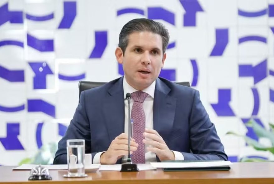 hugo-motta-indica-que-medida-provisoria-alternativa-ao-iof-nao-vai-perder-validade