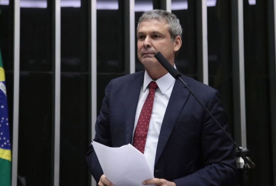 hugo-motta-rompe-relacao-institucional-com-lindbergh-farias2C-lider-do-pt-1