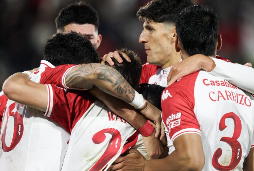 hugo-souza-se-desilude-com-eliminacao-na-sul-americana-e-projeta-cobrancas-da-torcida3A-corinthians-busca-recuperacao-no-brasileirao