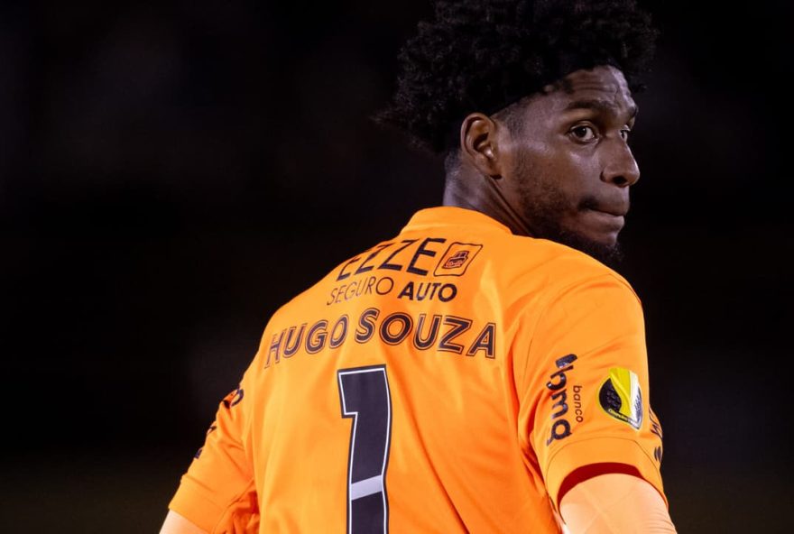 hugo-souza-se-destaca-em-portuguesa-x-corinthians3A-brincadeira hugo-souza-se-destaca-em-portuguesa-x-corinthians3A-brincadeira