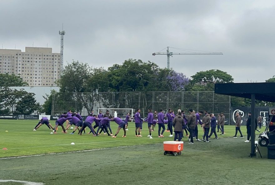 hugo-souza-se-recupera-e-pode-voltar-contra-gremio3A-de-em-preparacao-para-rodada-do-brasileirao