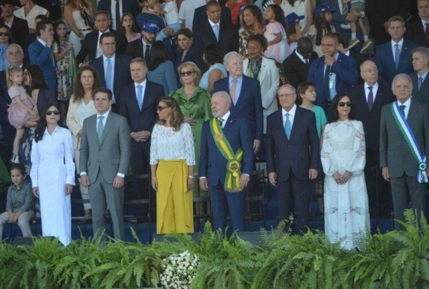 ibaneis-e-celina-nao-marcam-presenca-no-desfile-de-7-de-setembro