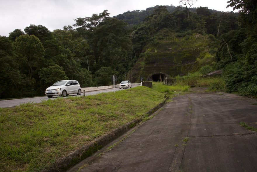 identificacao-de-taxista-morto-em-petropolis3A-policia-investiga-possivel-latrocinio