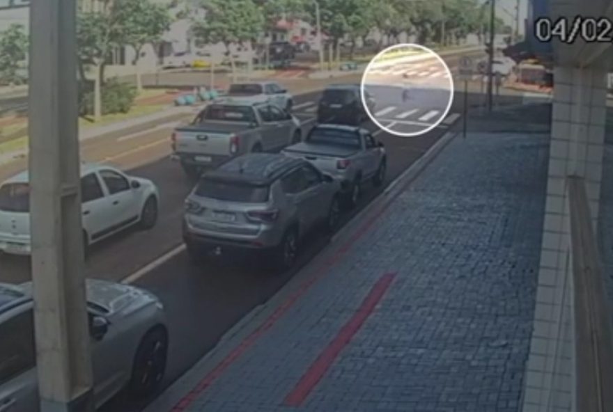 idosa-de-71-anos-morre-apos-ser-atropelada-por-onibus-em-cascavel2C-parana idosa-de-71-anos-morre-apos-ser-atropelada-por-onibus-em-cascavel2C-parana