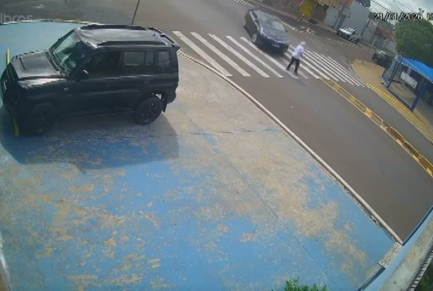 idosa-de-79-anos-e-atropelada-em-faixa-de-pedestres-em-franca2C-sp3A-video