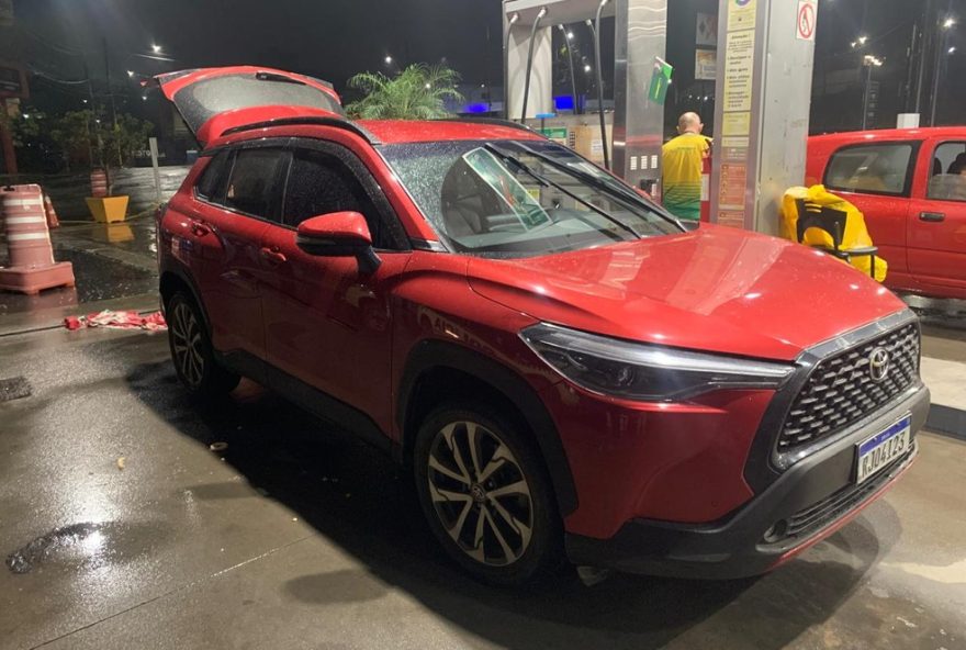 idosa-e-jovem-sequestrados-no-rio-de-janeiro-sao-resgatados-em-neves