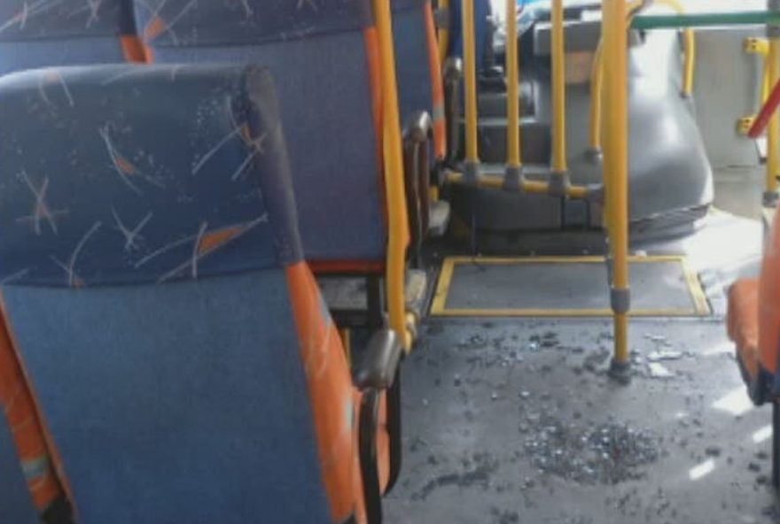 idoso-de-76-anos-e-morto-por-bala-perdida-em-onibus-na-br-1013A-mais-uma-tragedia-da-violencia-no-rio