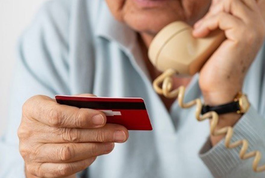 Oferecer empréstimos por telefone a idosos em Goiás agora é proibido (Foto: Procon-GO)