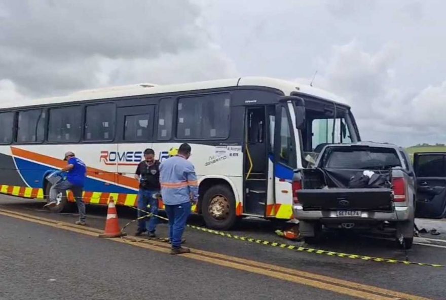 idoso-morre-em-colisao-entre-caminhonete-e-onibus-na-br-1632C-em-campo-grande idoso-morre-em-colisao-entre-caminhonete-e-onibus-na-br-1632C-em-campo-grande