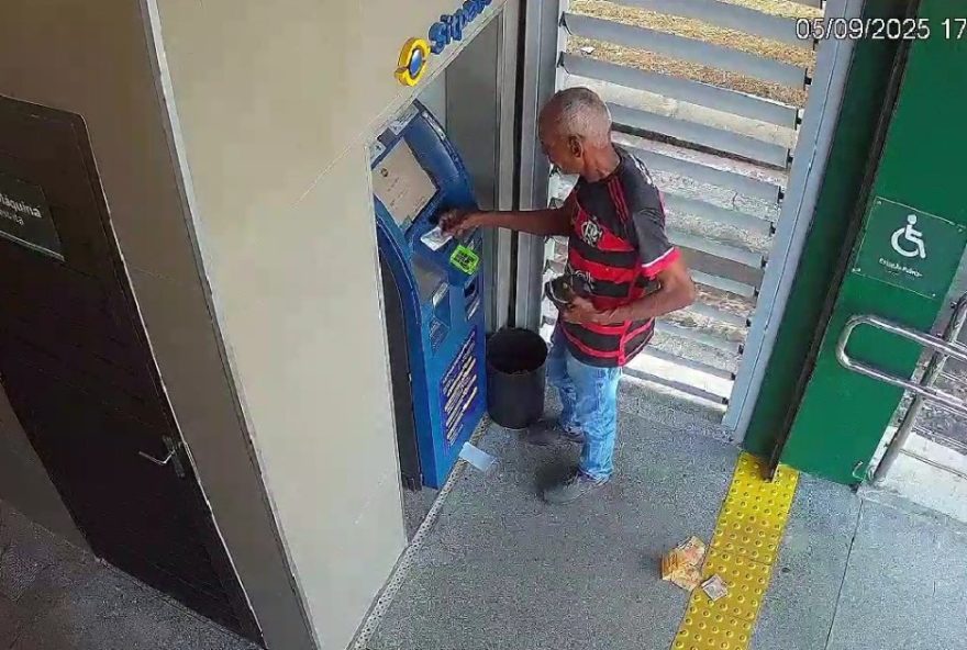 idoso-recupera-r24-500-perdidos-gracas-as-cameras-da-redemob-em-goiania