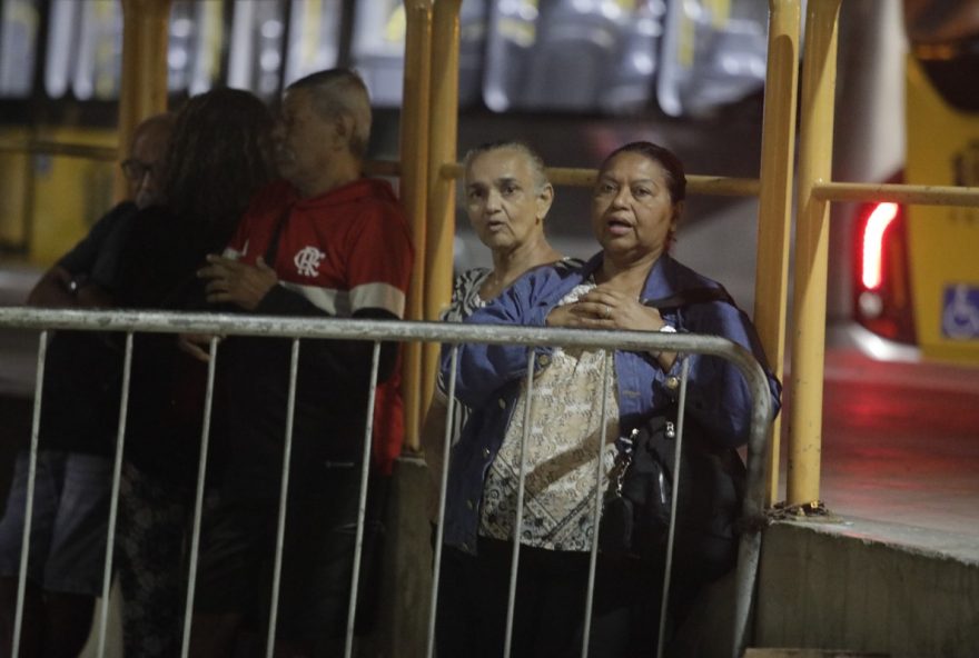 idosos-enfrentam-longas-filas-e-dificuldades-para-obter-o-cartao-jae-no-rio-de-janeiro3A-luta-pela-gratuidade-nos-transportes