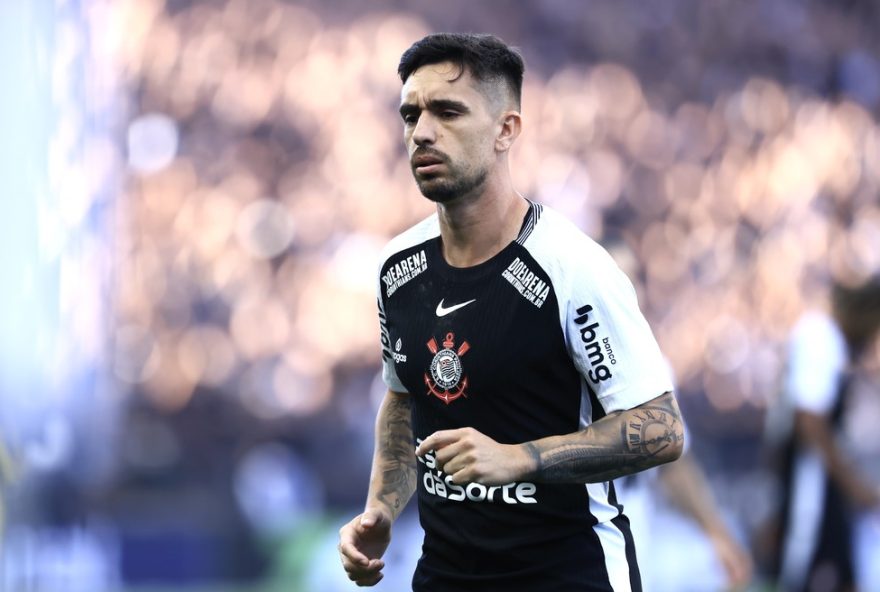 igor-coronado-se-despede-do-corinthians-em-busca-de-novos-desafios-no-futebol