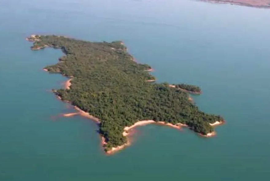 Ilha de 220 mil m², localizada em Itumbiara, sul do estado, está à venda por R$ 10 milhões