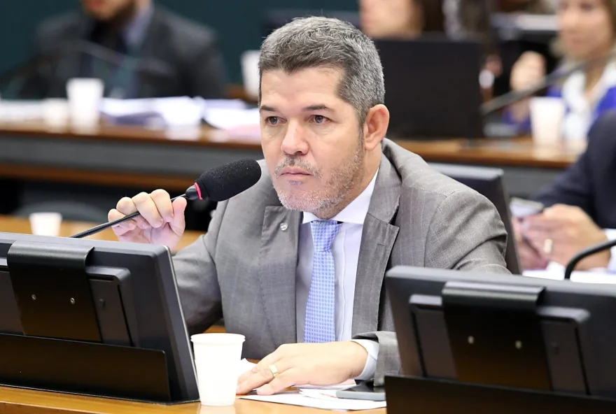 Ameaças foram feitas em uma roda de conversa, onde o suspeito propôs uma vaquinha para encomendar a morte do presidente do Detran. (Foto: Câmara dos Deputados)