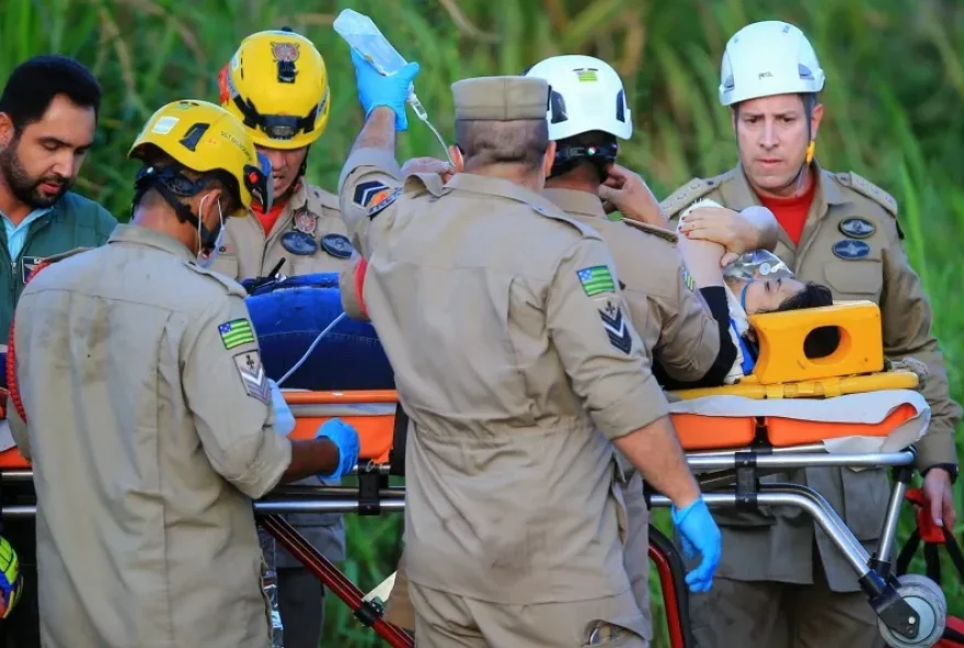 Morre passageira de avião que caiu em Goiânia