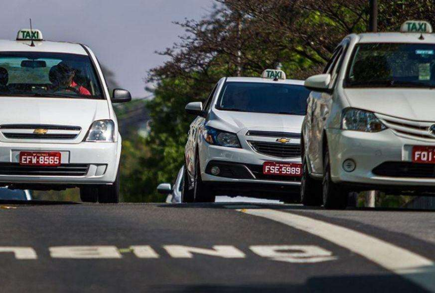 Prefeitura de Goiânia abre processo seletivo para vagas rotativas de táxis: interessados devem seguir todos os critérios estabelecidos em edital e entregar a documentação necessária na Gerência de Gestão e Controle de Transportes Municipais da Mobilidade (Foto: Secom/Arquivo)