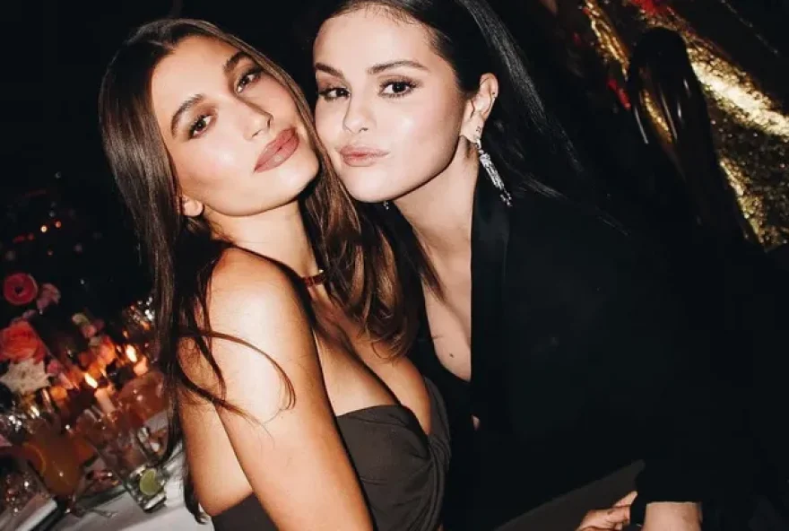 Selena Gomez e Hailey Bieber. (Reprodução/Redes Sociais)